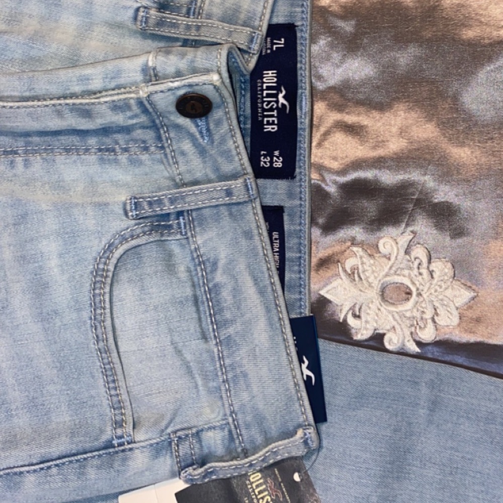 Hollister jeans